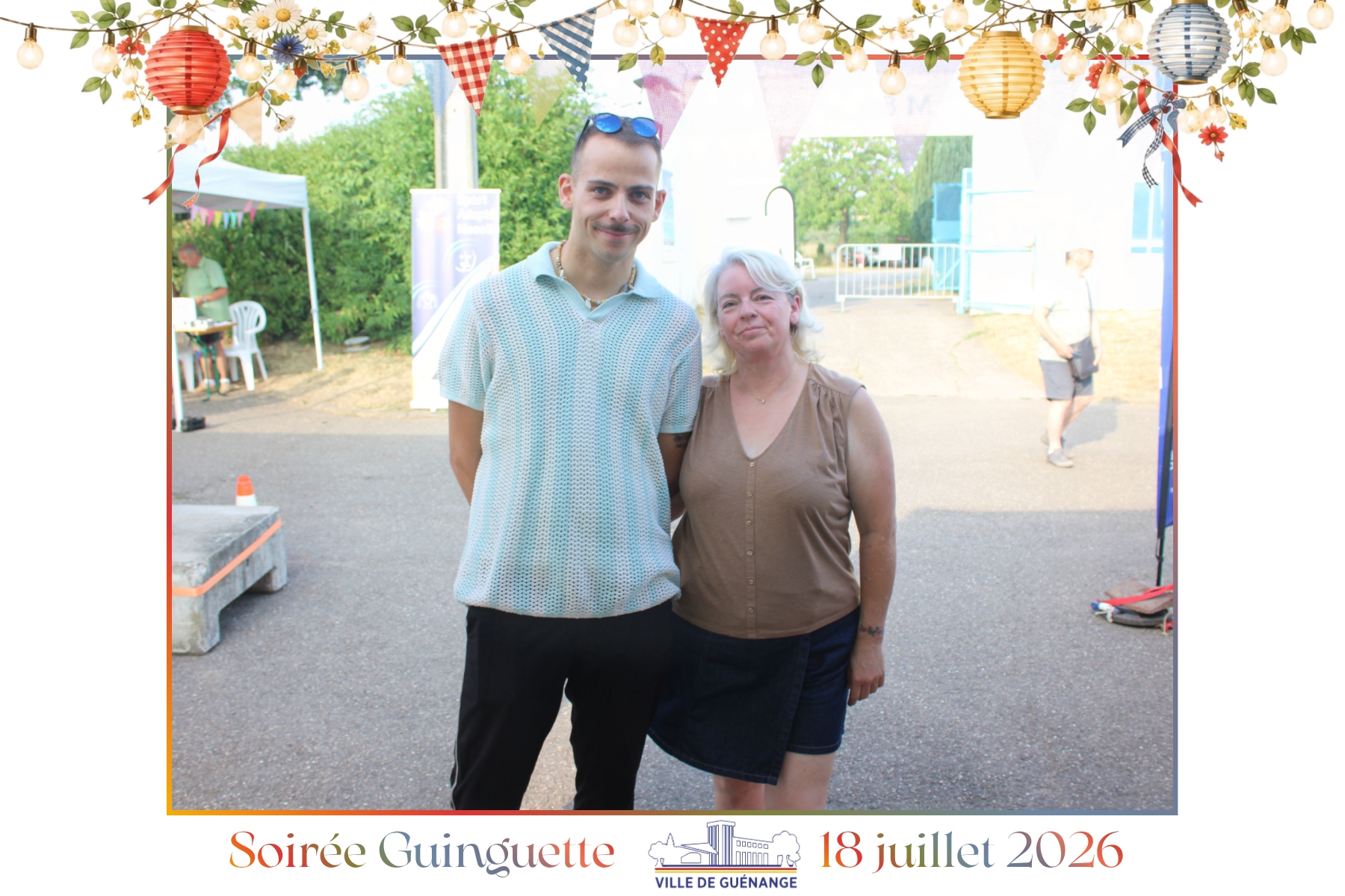 Photo souvenir de la soirée guinguette de la Ville de Guénange avec Estelle Photobooth